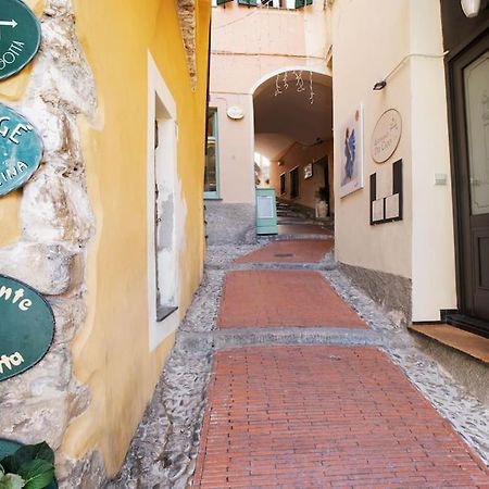 Casa Della Nonna Teresa Daire Bordighera Dış mekan fotoğraf
